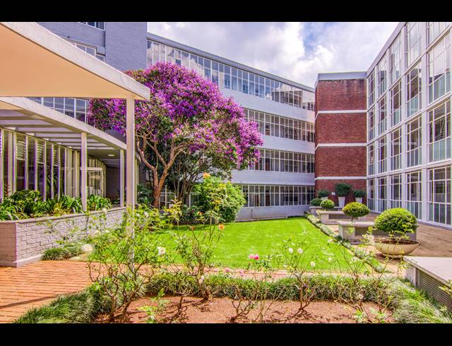 1 BEDROOM APARTMENT FOR SALE IN FAIRWAY
